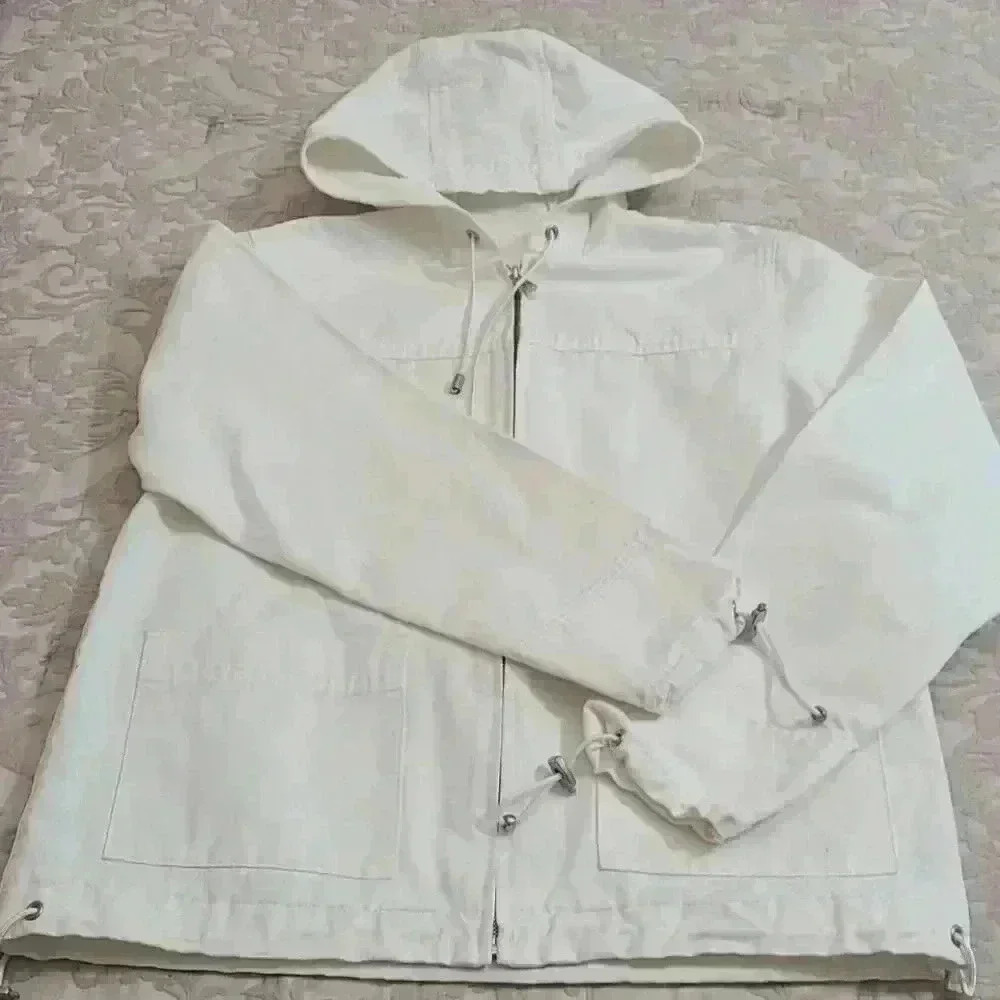 Liz Claiborne White Jacket 
